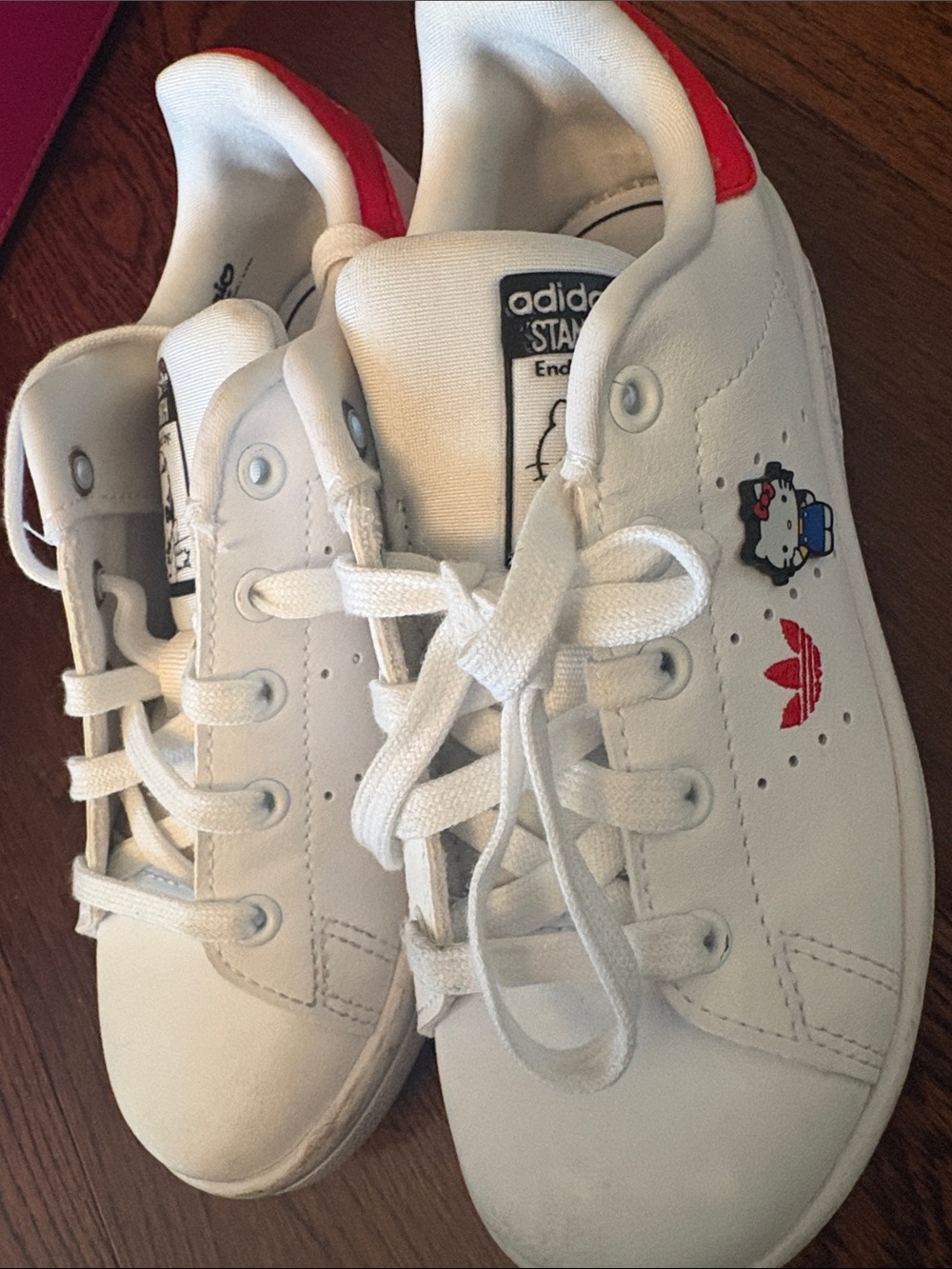 adidas Kids White & Red Hello Kitty Stan Smith Sneakers